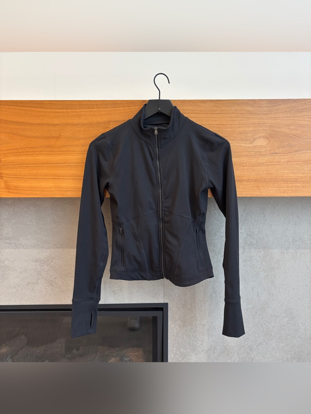 YPB Abercrombie & Fitch full zip long sleeve active top, Size S